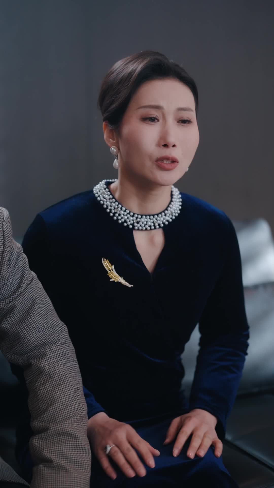 Episode 17 - The Paranoid Real Heiress